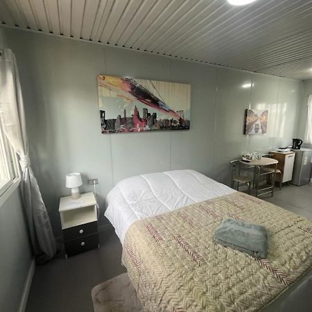 Residencial Oasis Container Apartment กาลามา ภายนอก รูปภาพ