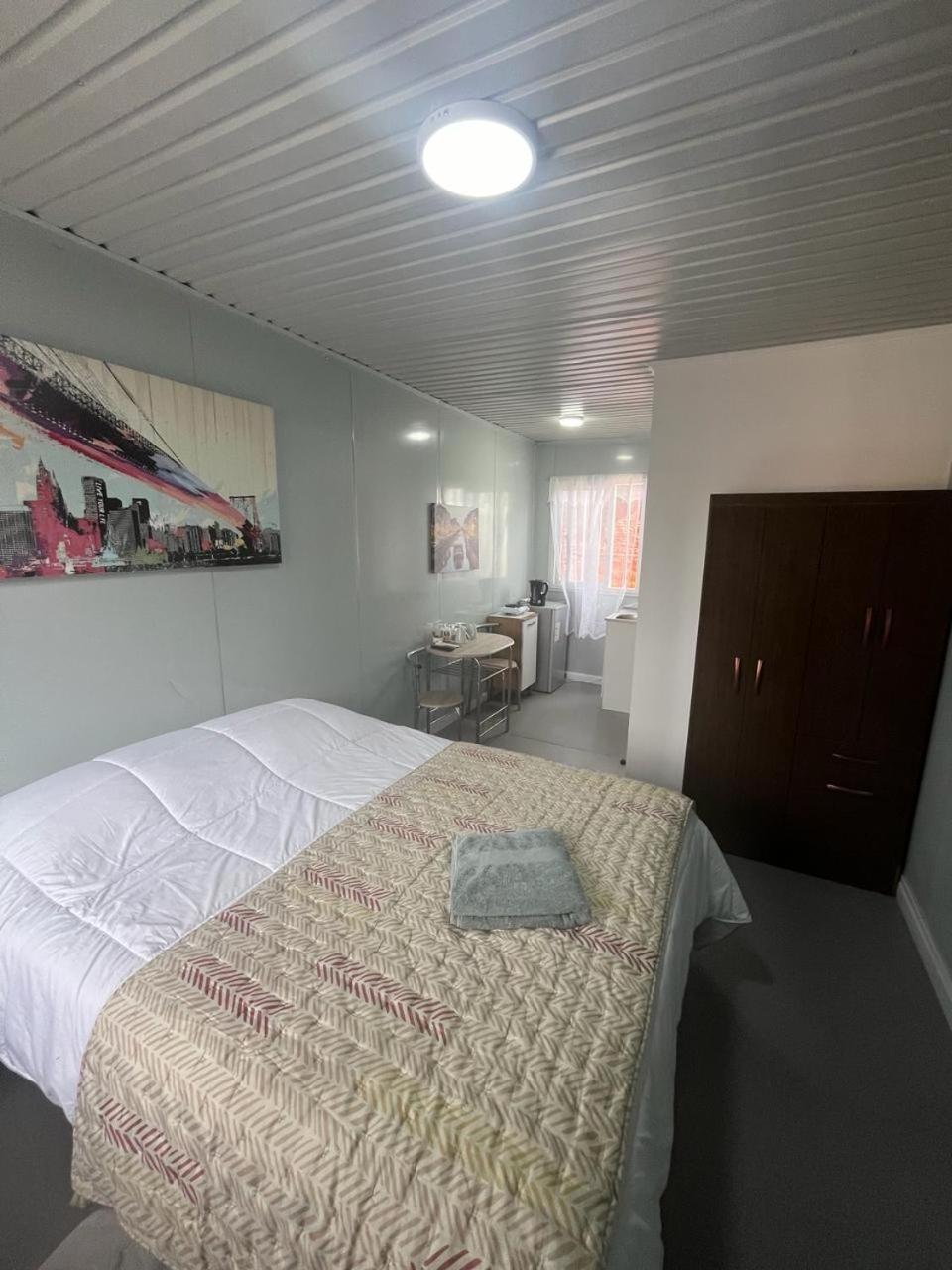 Residencial Oasis Container Apartment กาลามา ภายนอก รูปภาพ